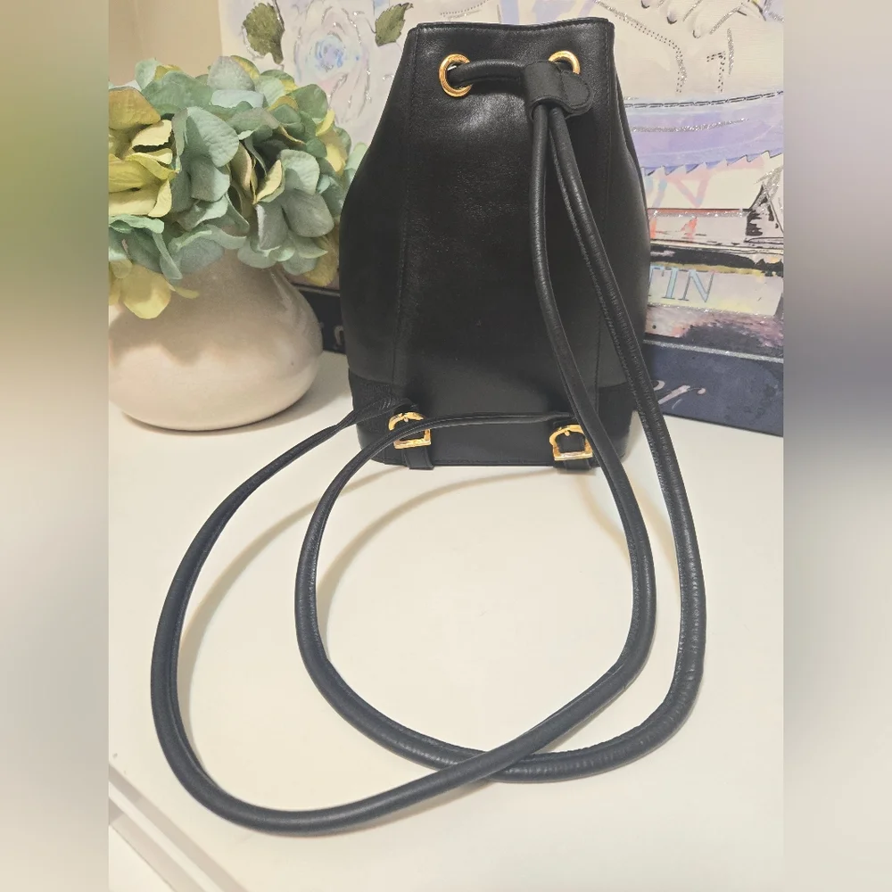 Vintage Salvatore Ferragamo Black Drawstring Leather Backpack - Picture 3 of 13